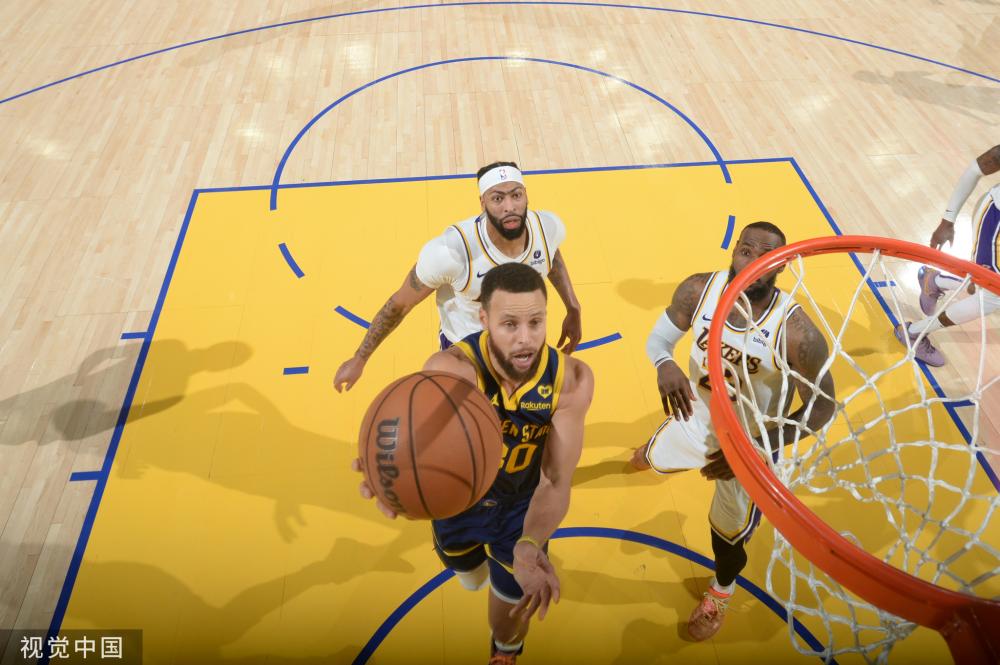 事行动中 事行动中