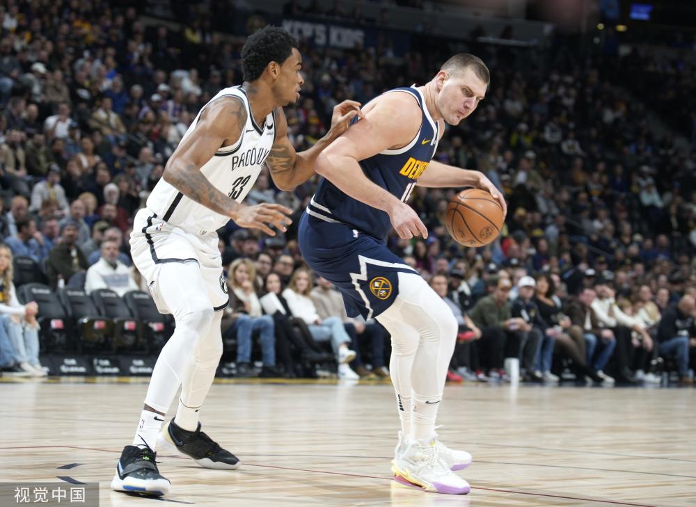 他以不懈的 他以不懈的